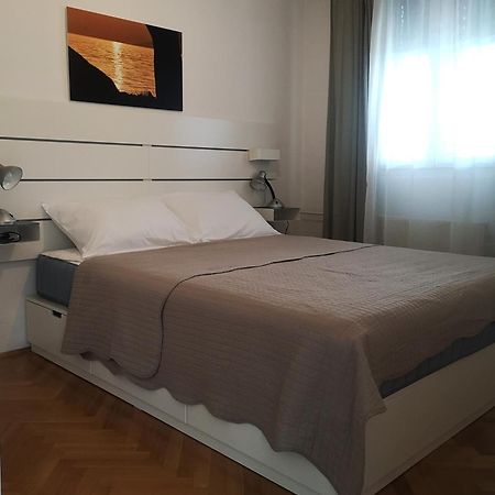 Apartmani Nadalina Veli Lošinj Екстериор снимка