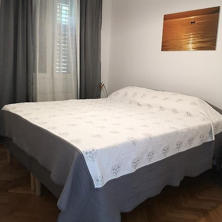 Apartmani Nadalina Veli Lošinj Екстериор снимка