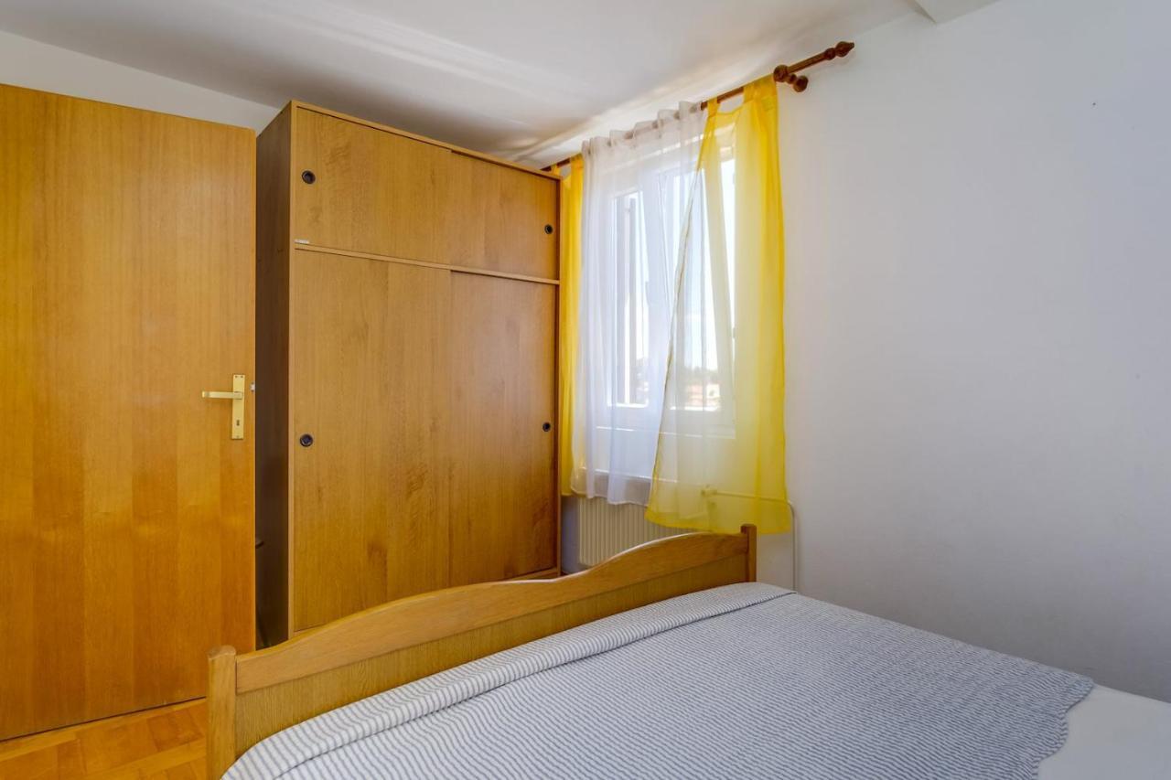 Apartmani Nadalina Veli Lošinj Екстериор снимка