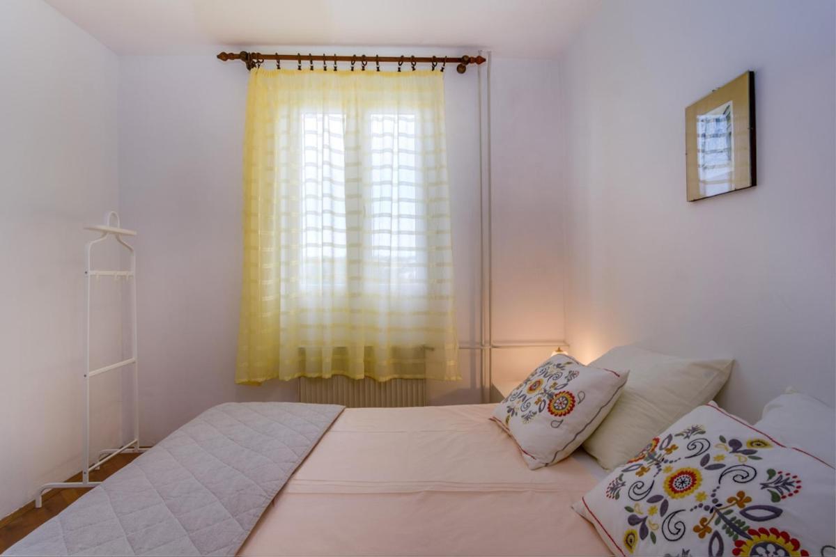Apartmani Nadalina Veli Lošinj Екстериор снимка
