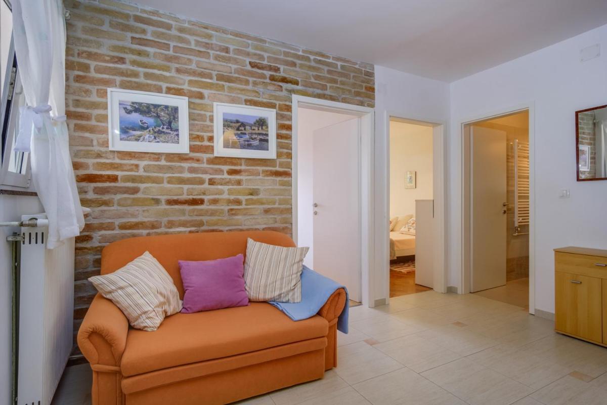 Apartmani Nadalina Veli Lošinj Екстериор снимка