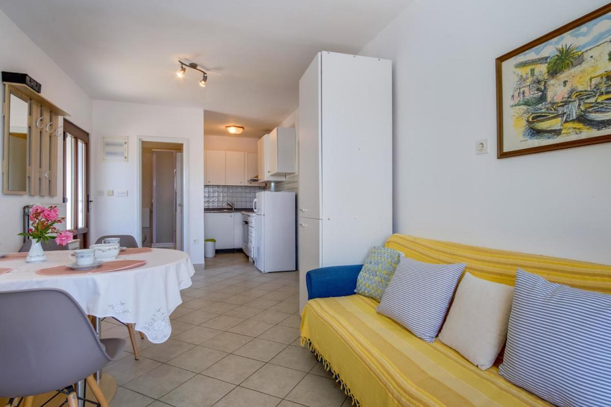 Apartmani Nadalina Veli Lošinj Екстериор снимка